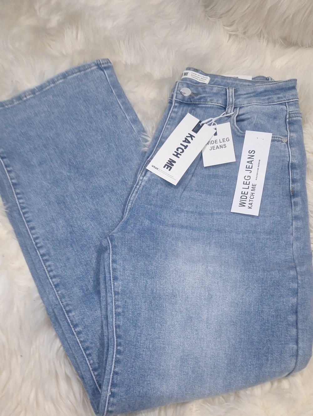 Katch Me High-Rise Wide Leg Jeans — Light Blue
